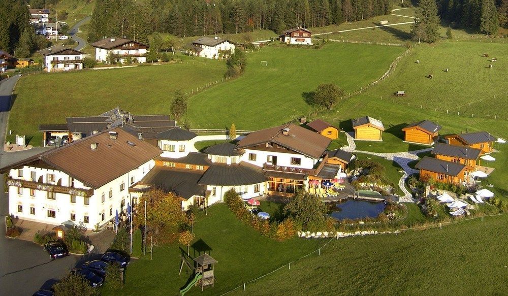 Hotel Vitaloase Zu Den Drei Bruedern Unken Kültér fotó